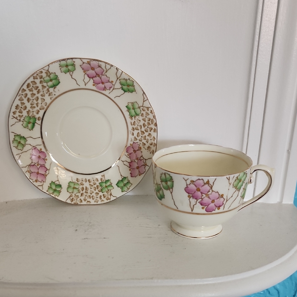Salisbury Floral Teacup and Saucer Set